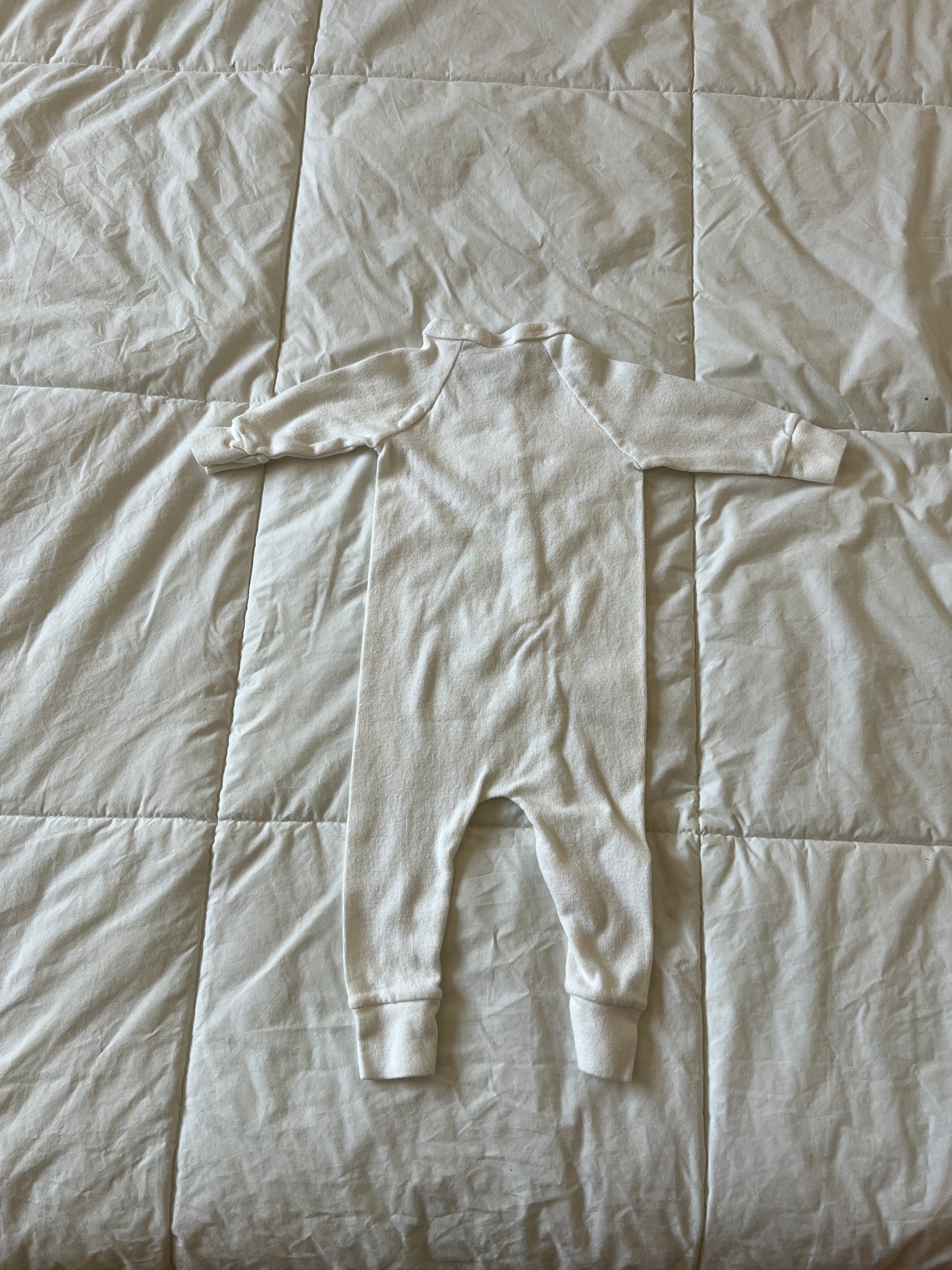 White McBaby Onesie (3-9mo)
