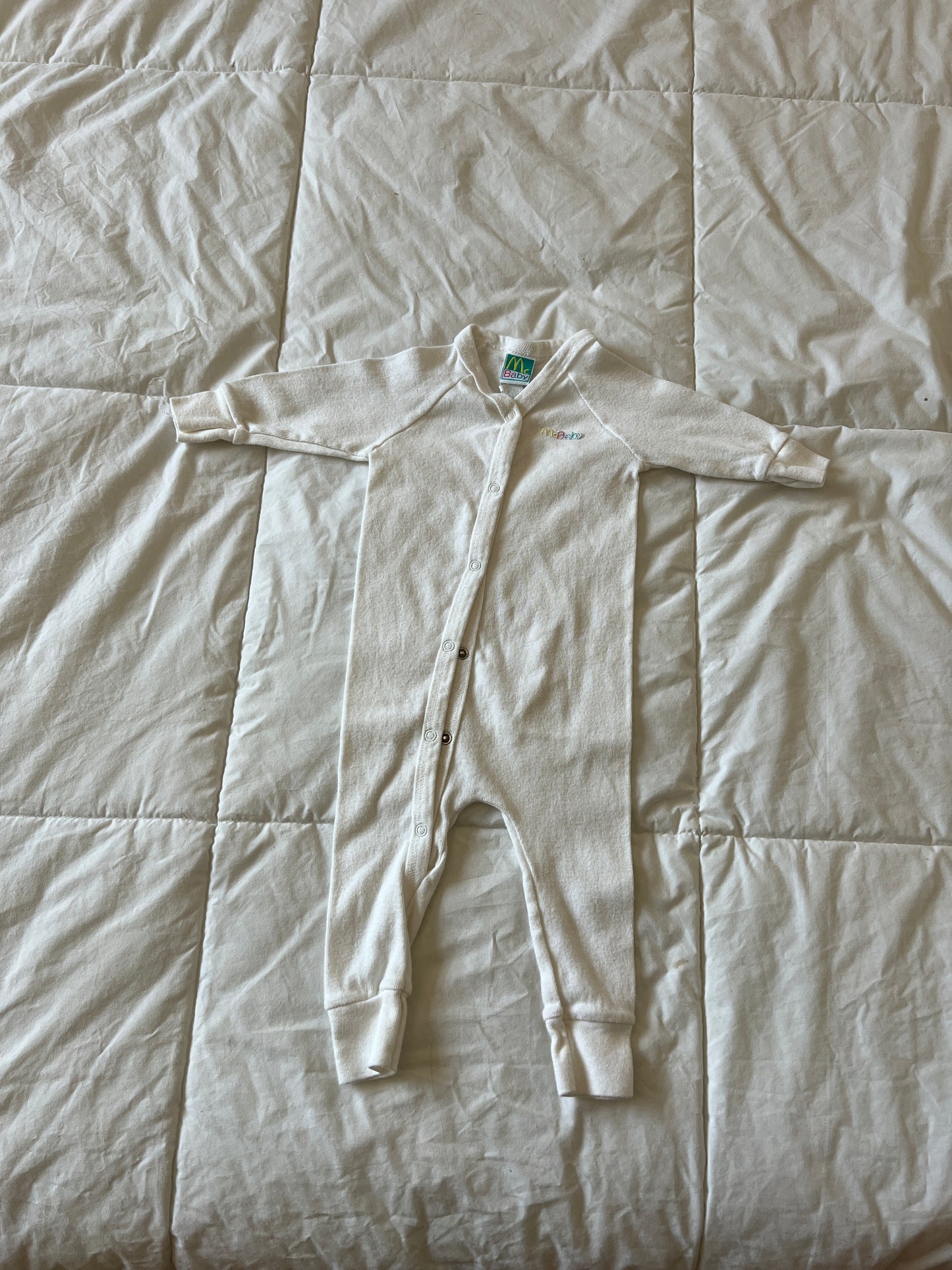 White McBaby Onesie (3-9mo)