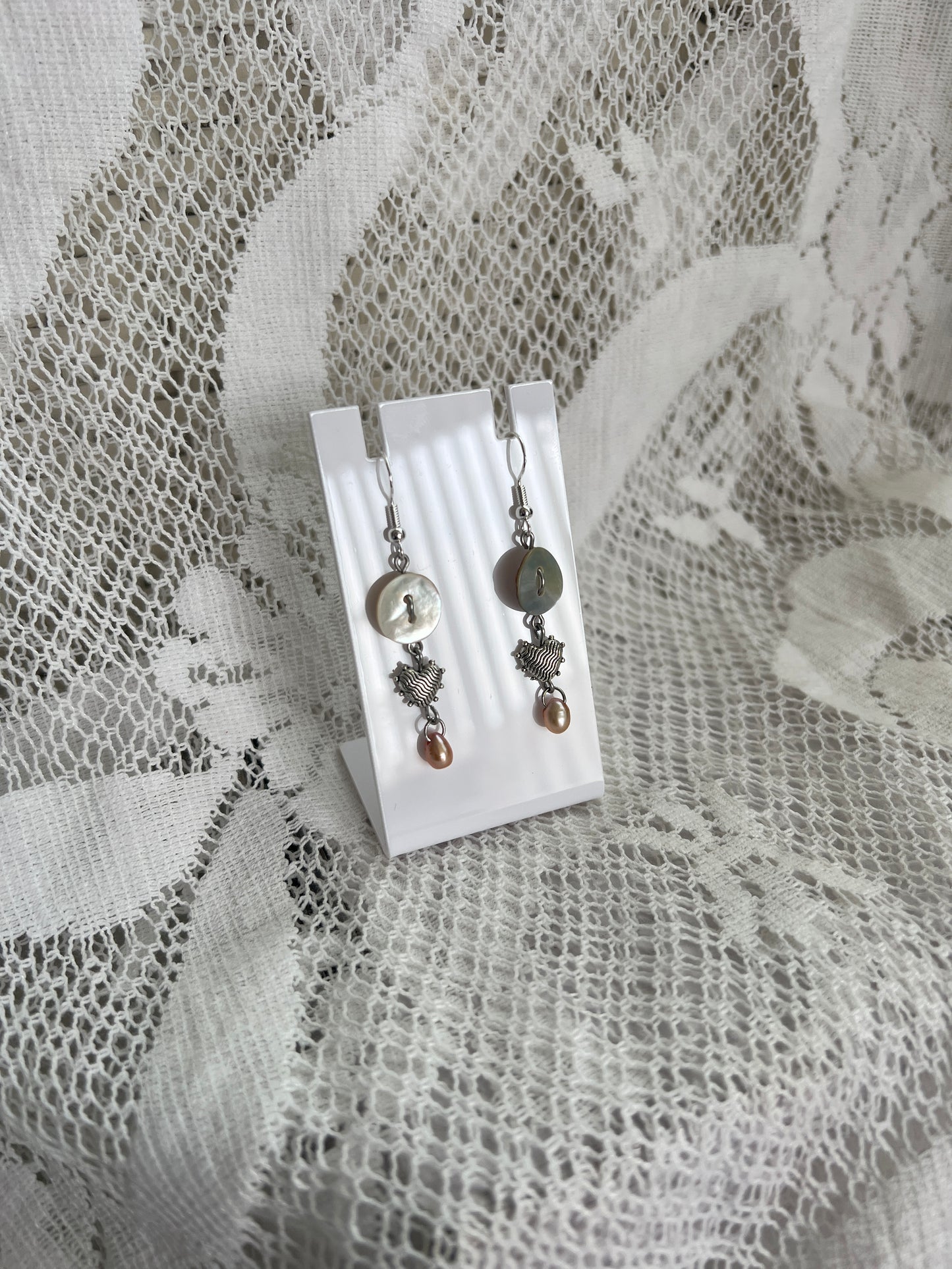 Shell Button Heart Pearl Earrings