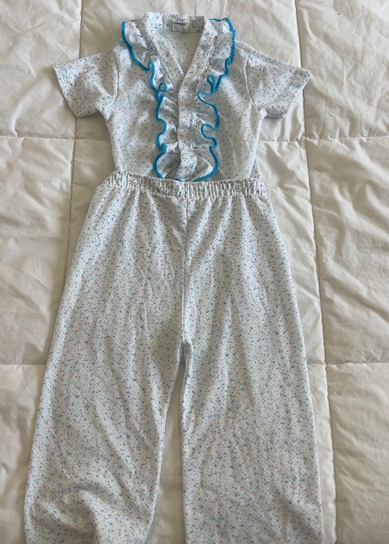 Vintage Carter's PJ set (3T)