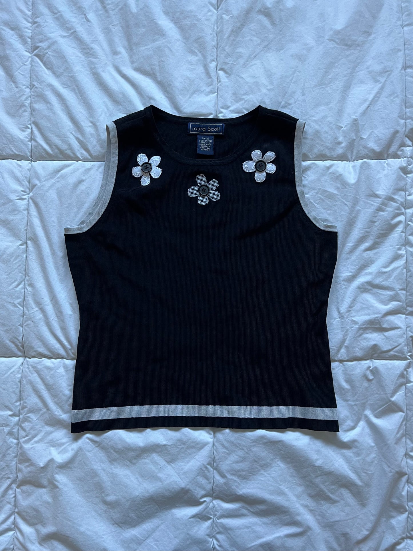 B&W Button Flower Tank