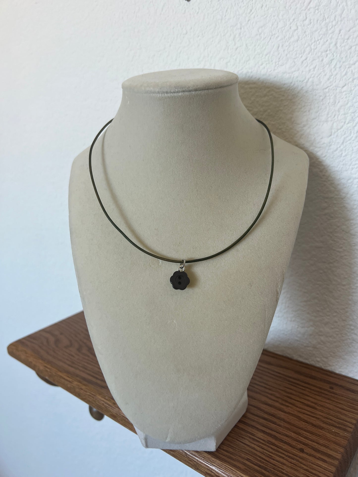Green Cord Purple Flower Button Necklace