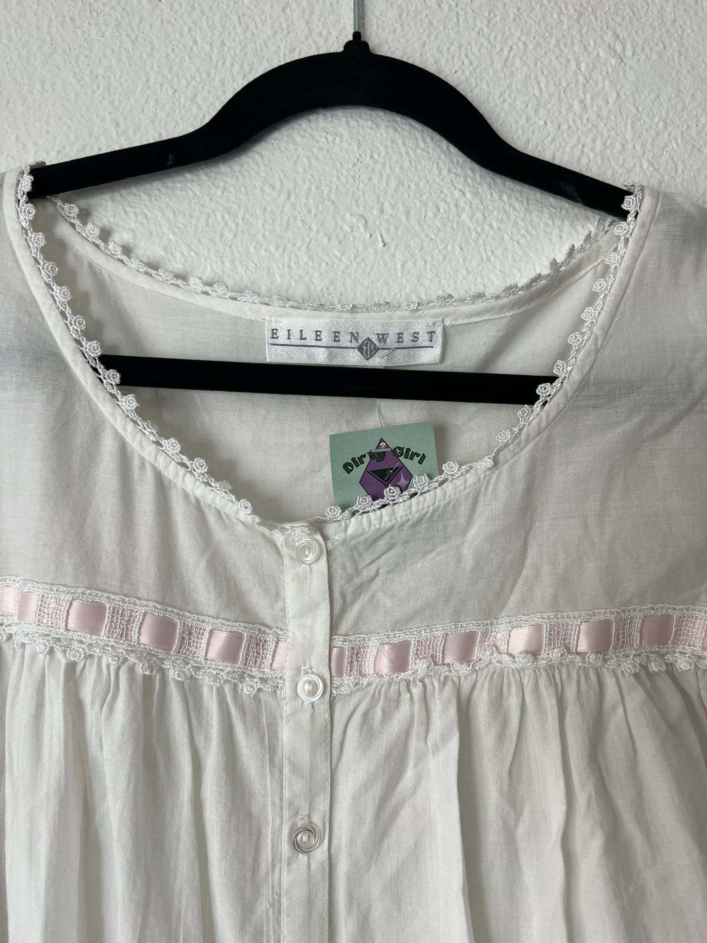 1992 White Long Sleeve Nightgown (m)