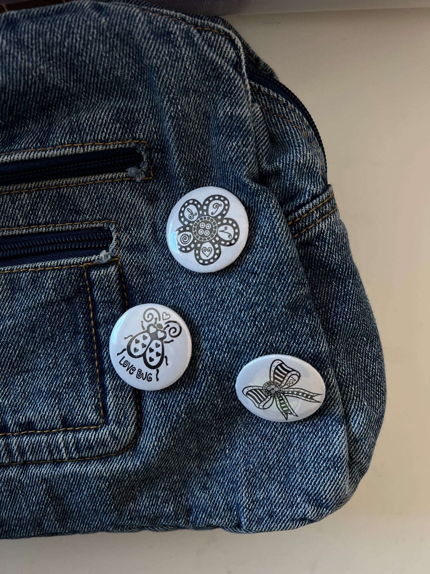 DGV Pin Button 3-Pack