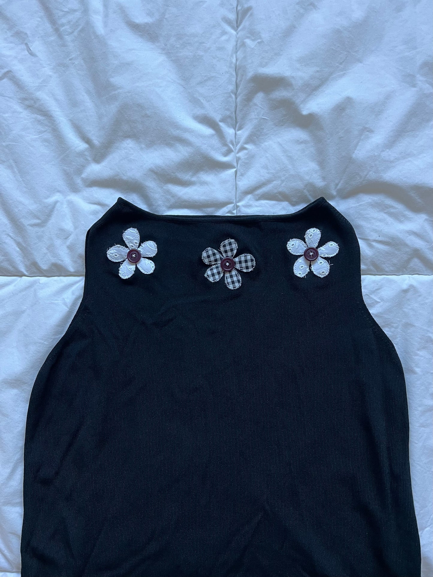 Black and Purple Button Flower Tank