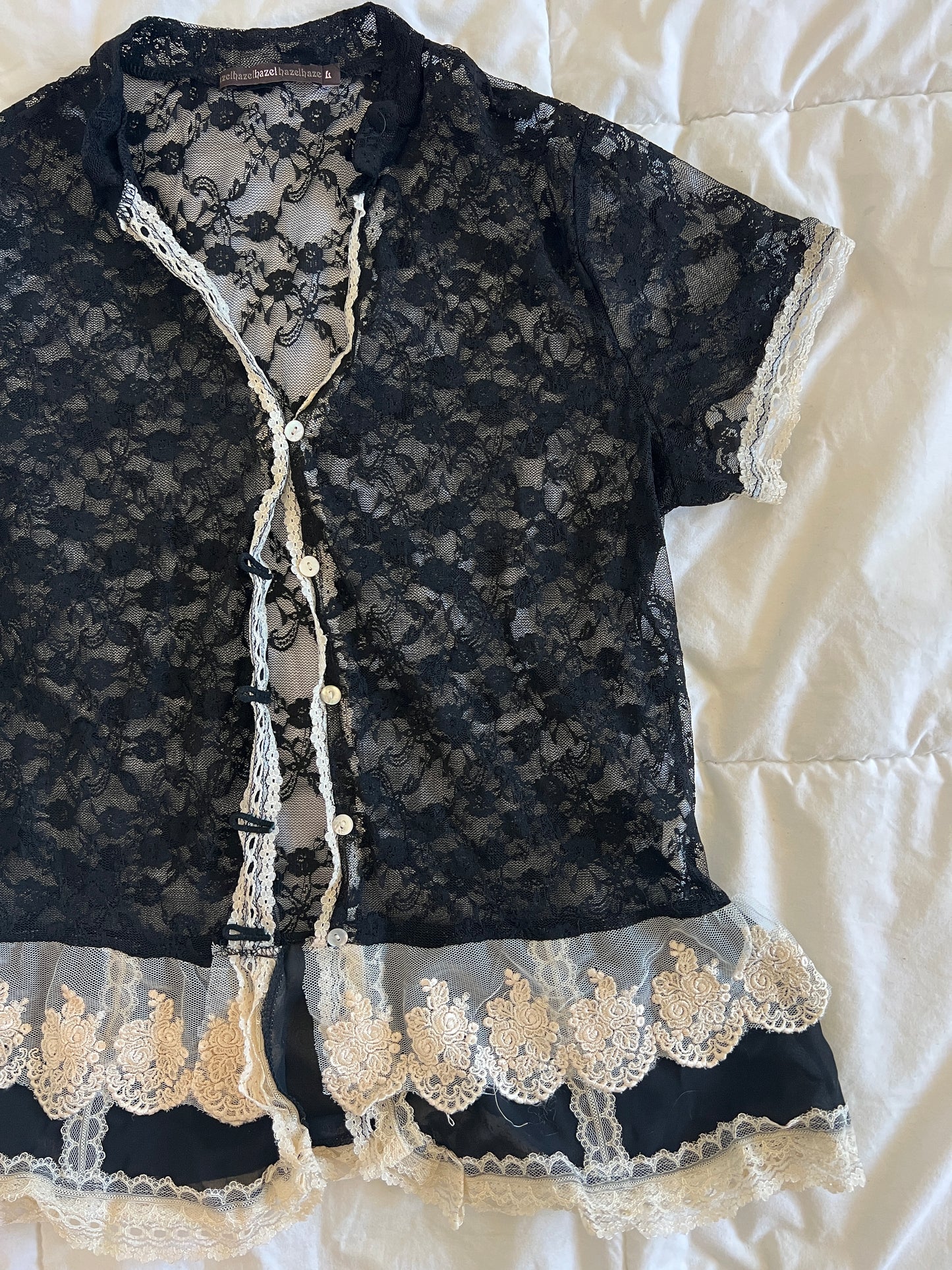 Y2k B&W Lace Button Up Blouse (L)
