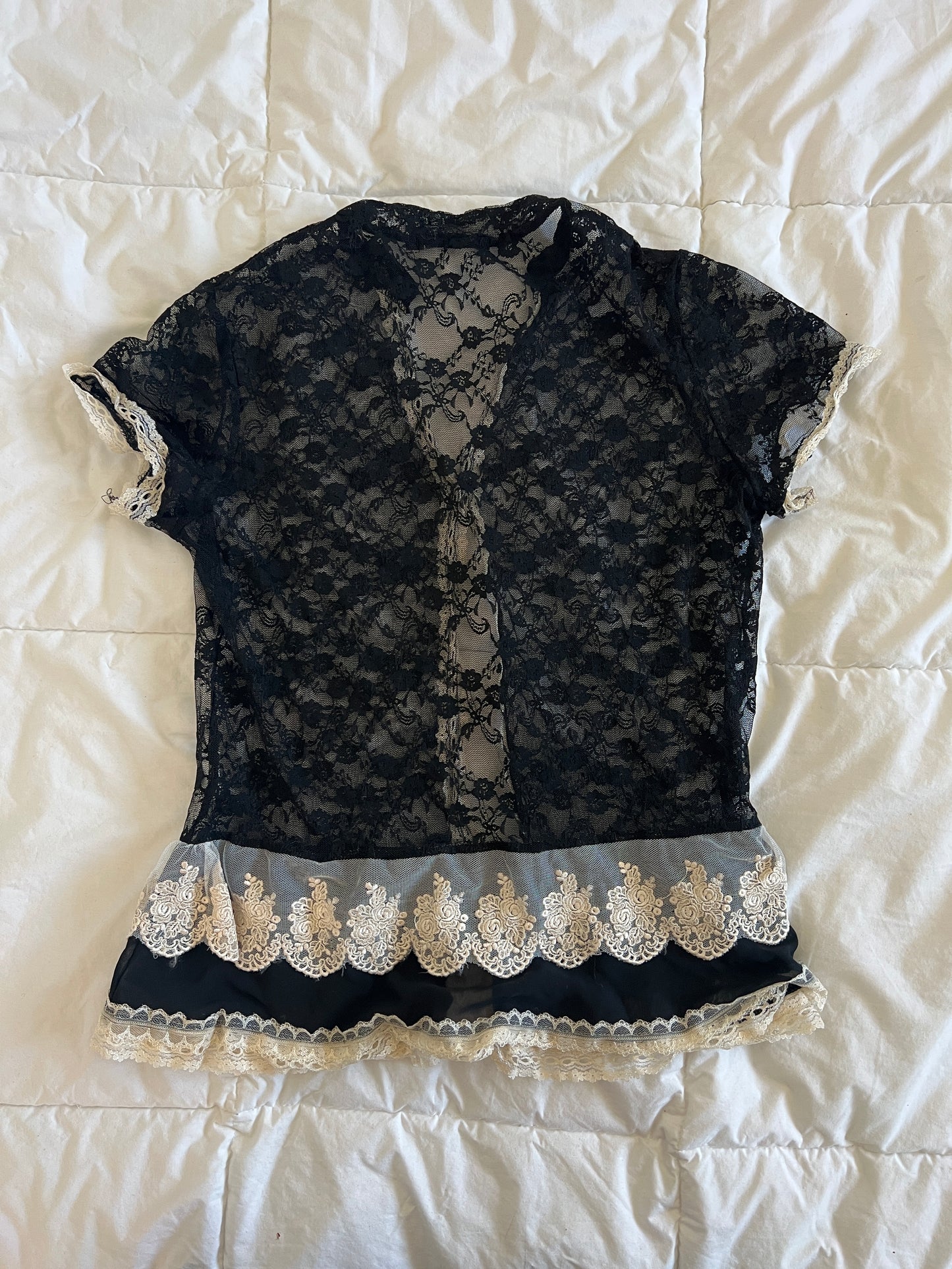 Y2k B&W Lace Button Up Blouse (L)