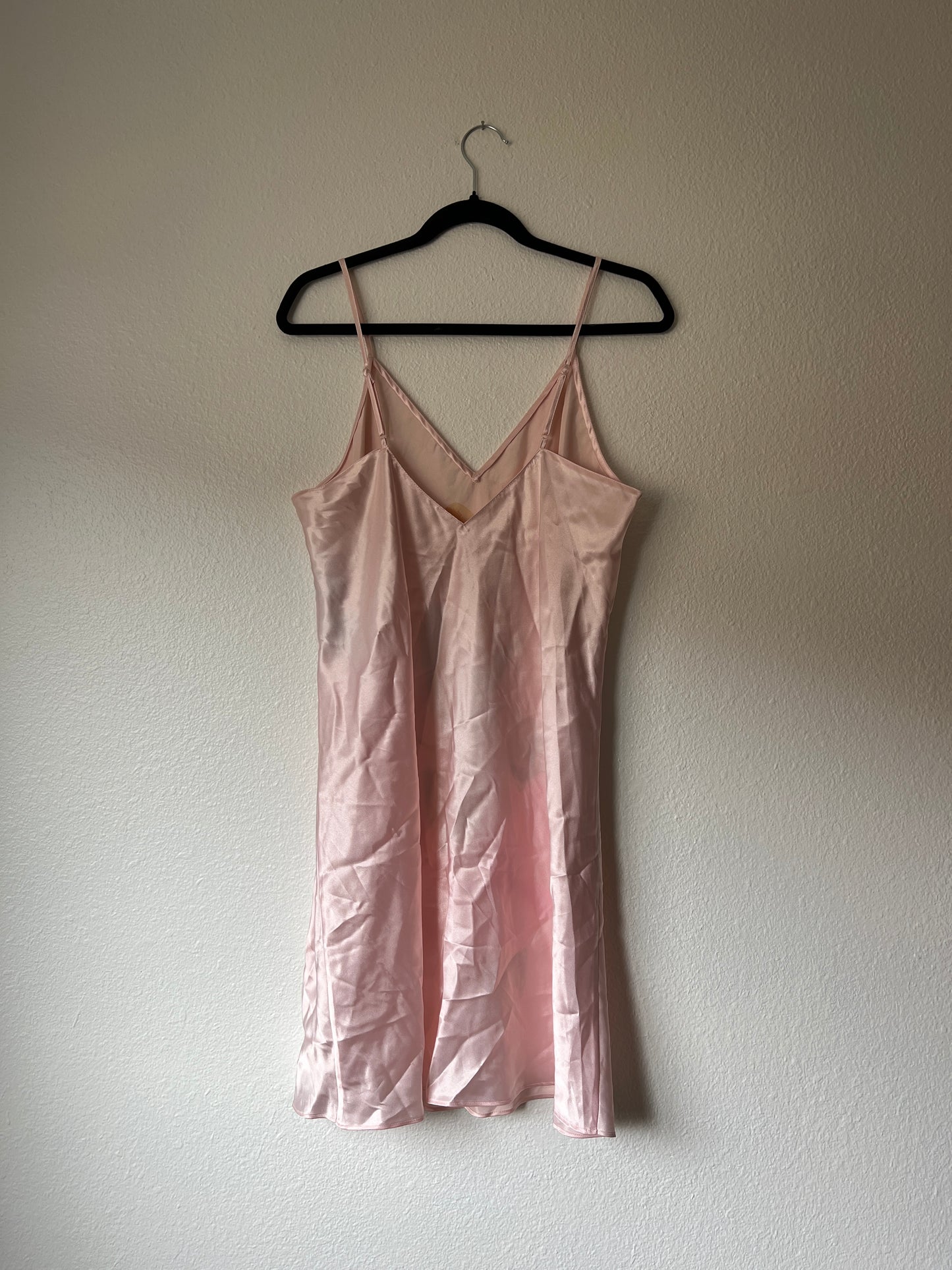 Pink Floral Graphic Slip (m/l)